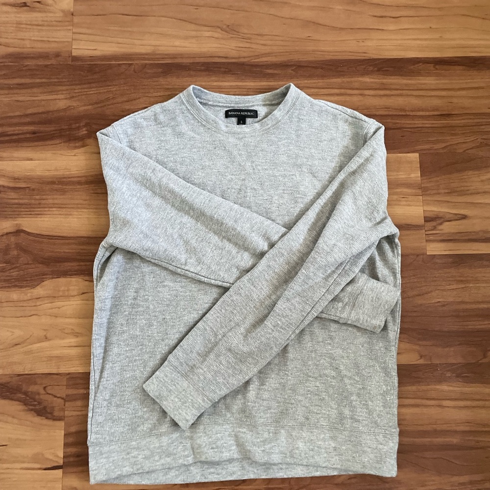 Banana Republic Gray Crewneck long sleeve, small